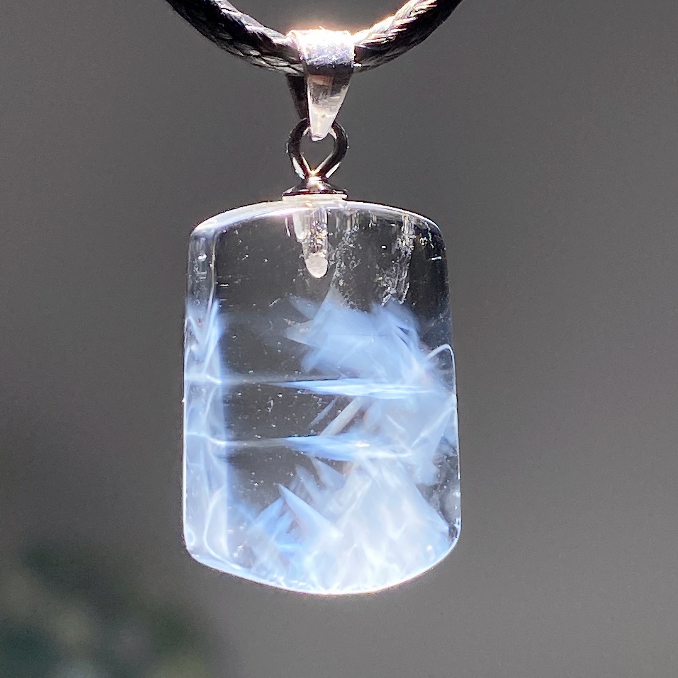ATELIER-TIBET – Pendentif Quartz Aiguille Bleu Naturel & Argent 925