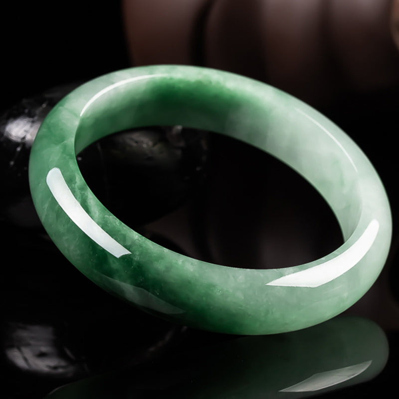 ATELIER-TIBET – Pendentif Jade Vert Renard à Neuf Queues