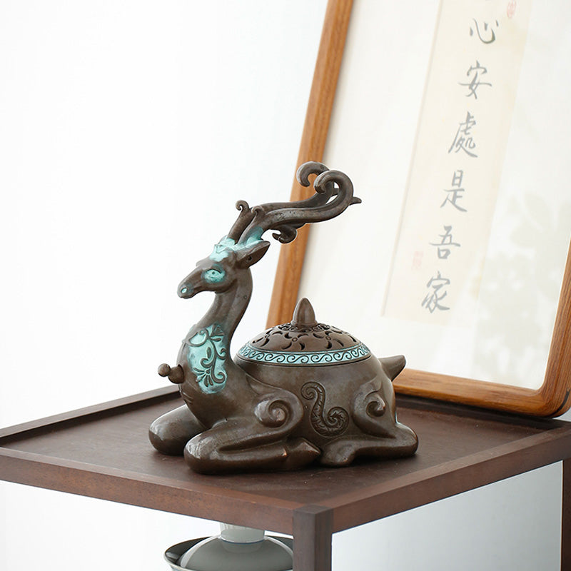 ATELIER-TIBET | Brûleur d’Encens Cerf Oriental – Céramique Sculptée Bicolore