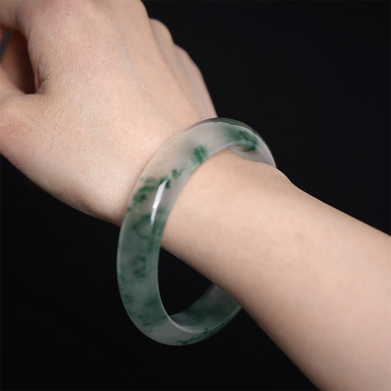 ATELIER-TIBET – Bracelet Jonc en Jade Naturel « Chance, Prospérité & Abondance » (58 mm)
