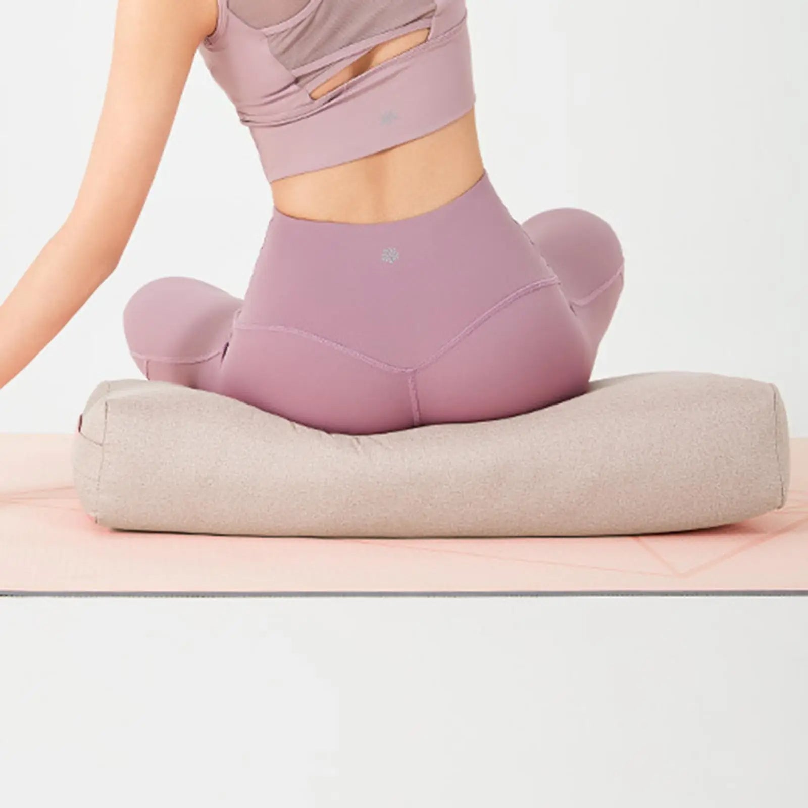 ATELIER-TIBET – Bolster de Yoga Rectangulaire Beige en Polyester avec Revêtement Éponge