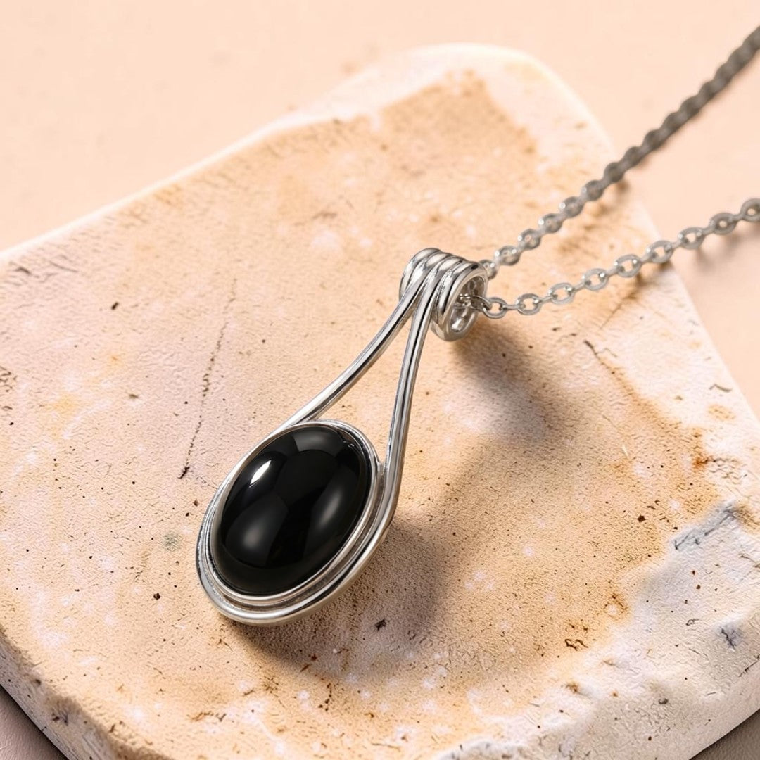 ATELIER-TIBET – Pendentif Noir Serein en Onyx Noire & Argent