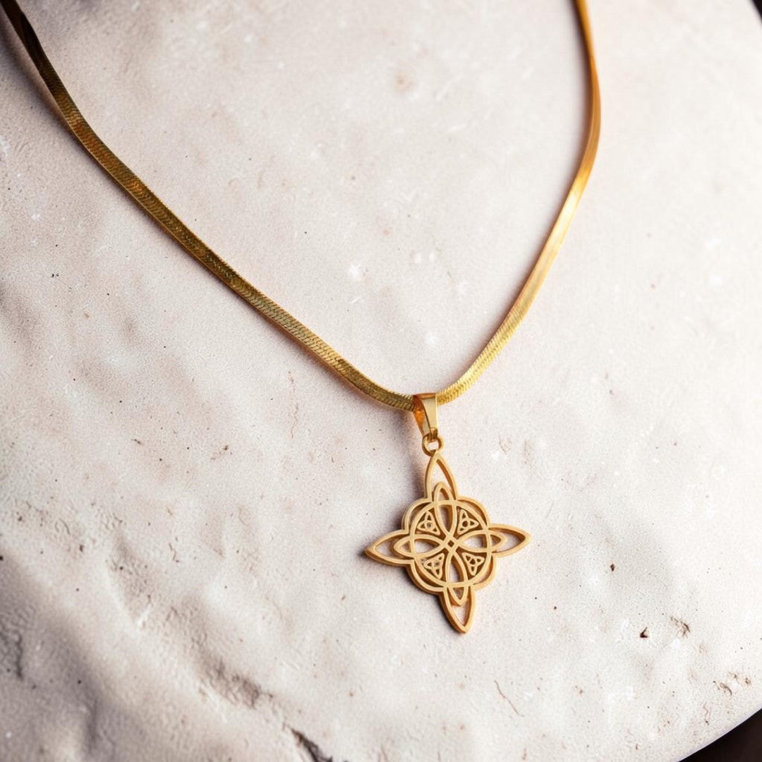 ATELIER-TIBET – Pendentif Protection Éternelle - Nœud de Sorcière, Chaîne plate