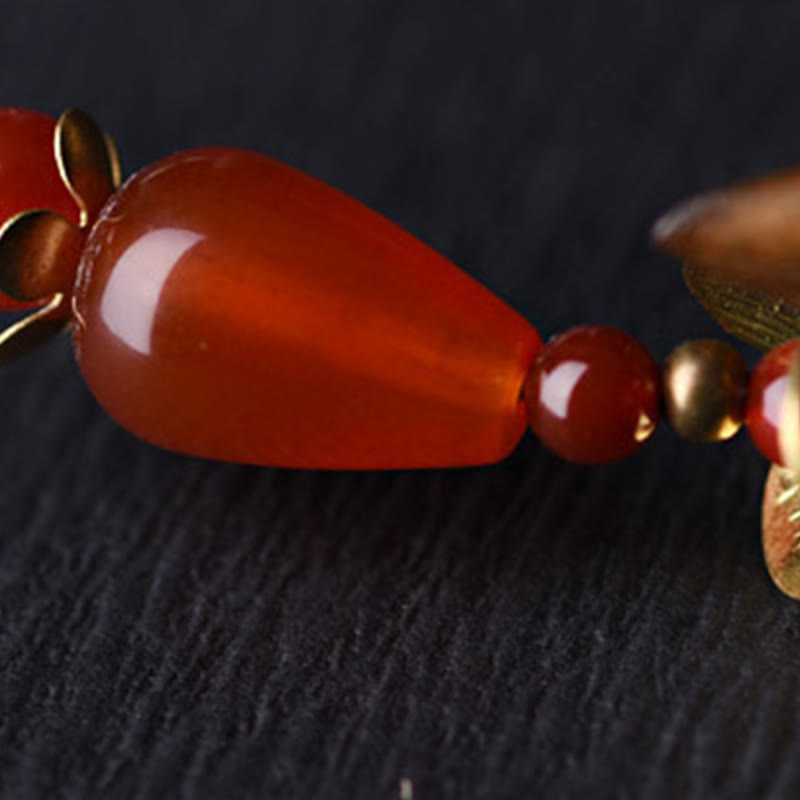 ATELIER-TIBET Pic à Cheveux Bois de Santal Vert & Agate Rouge – 16 cm
