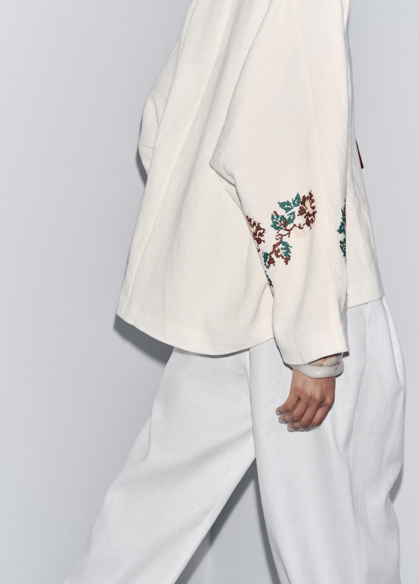 Kimono court femme lin motif pivoine beige – Apolline