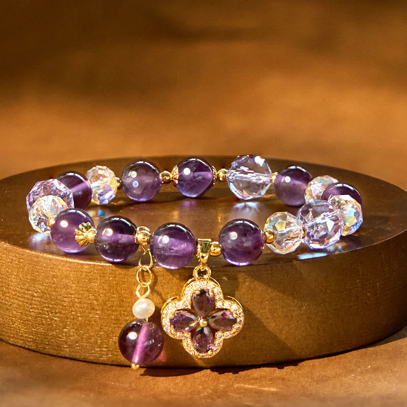 Bracelet de guérison spirituelle en améthyste naturelle avec breloque trèfle à quatre feuilles