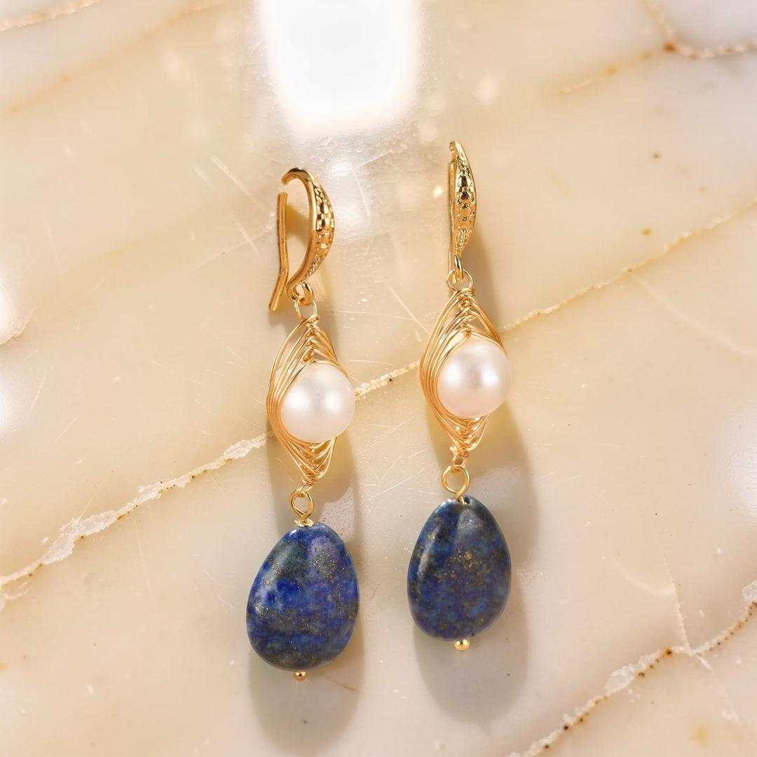 ATELIER-TIBET – Boucles d'Oreilles Perles et Lapis Lazuli - Blanc et Bleu