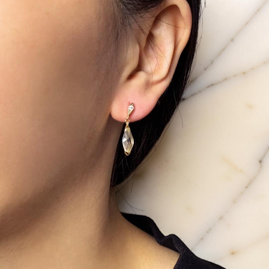 ATELIER-TIBET – Boucles d'Oreilles Cristal de Roche – Pluie Dorée, Argent Plaqué Or 14K