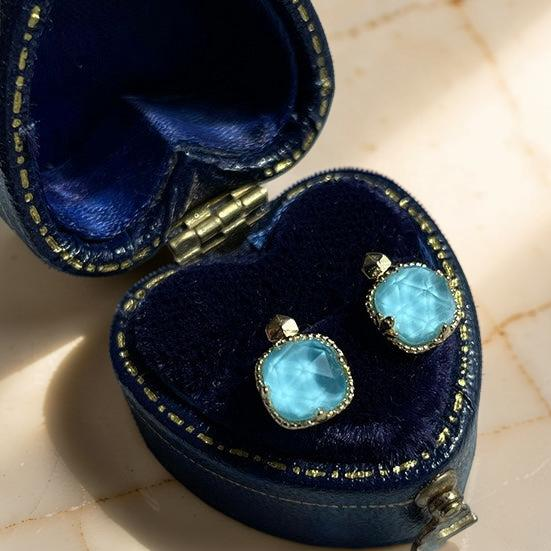 ATELIER-TIBET – Boucles d'Oreilles Turquoise – Étreinte du Ciel, Argent Plaqué Or