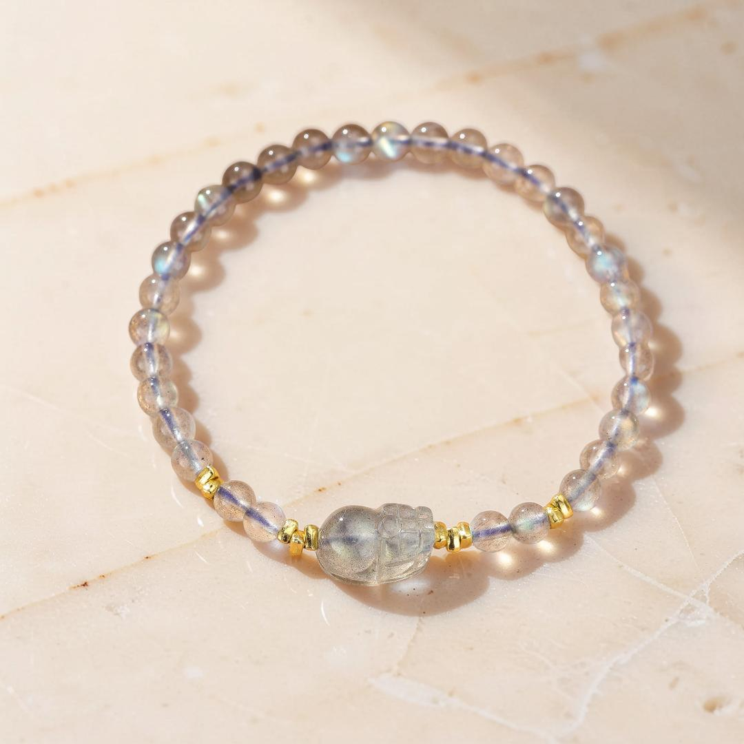 ATELIER-TIBET – Bracelet Pi Xiu Pierre de Lune et Labradorite – Magie Nocturne, Argent Plaqué Or