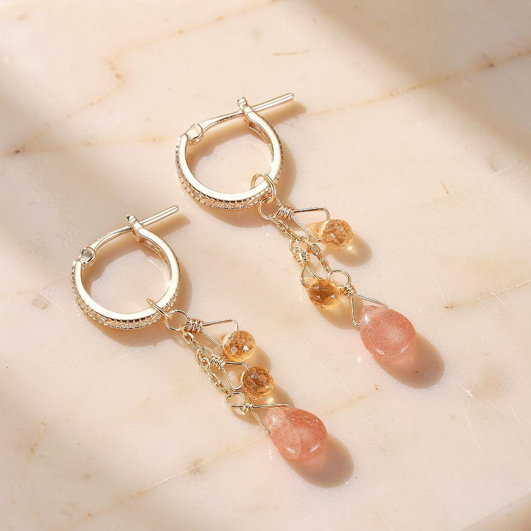 ATELIER-TIBET – Boucles d'Oreilles Pierre de Soleil et Citrine – Rayons Bohèmes, Argent Plaqué Or
