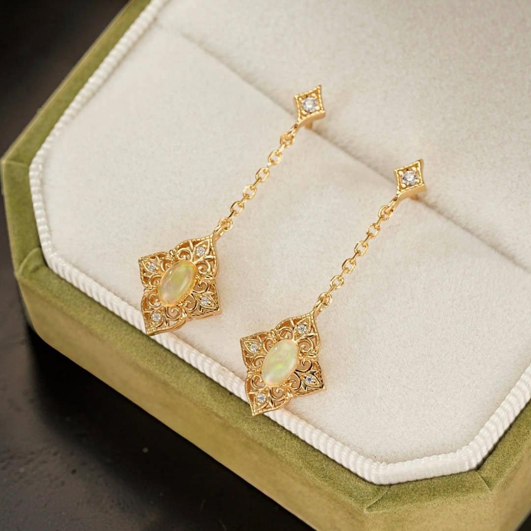 ATELIER-TIBET – Boucles d'Oreilles Opale – Lumière Bohème, Argent Plaqué Or 10K