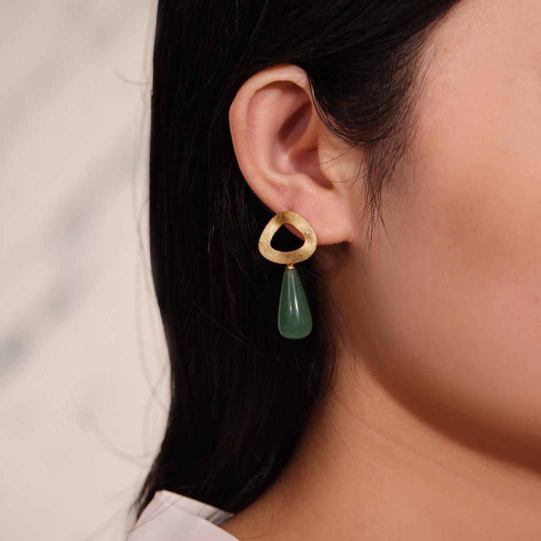 ATELIER-TIBET – Boucles d'Oreilles Aventurine et Lapis Lazuli – Goutte Dorée, Argent Plaqué Or