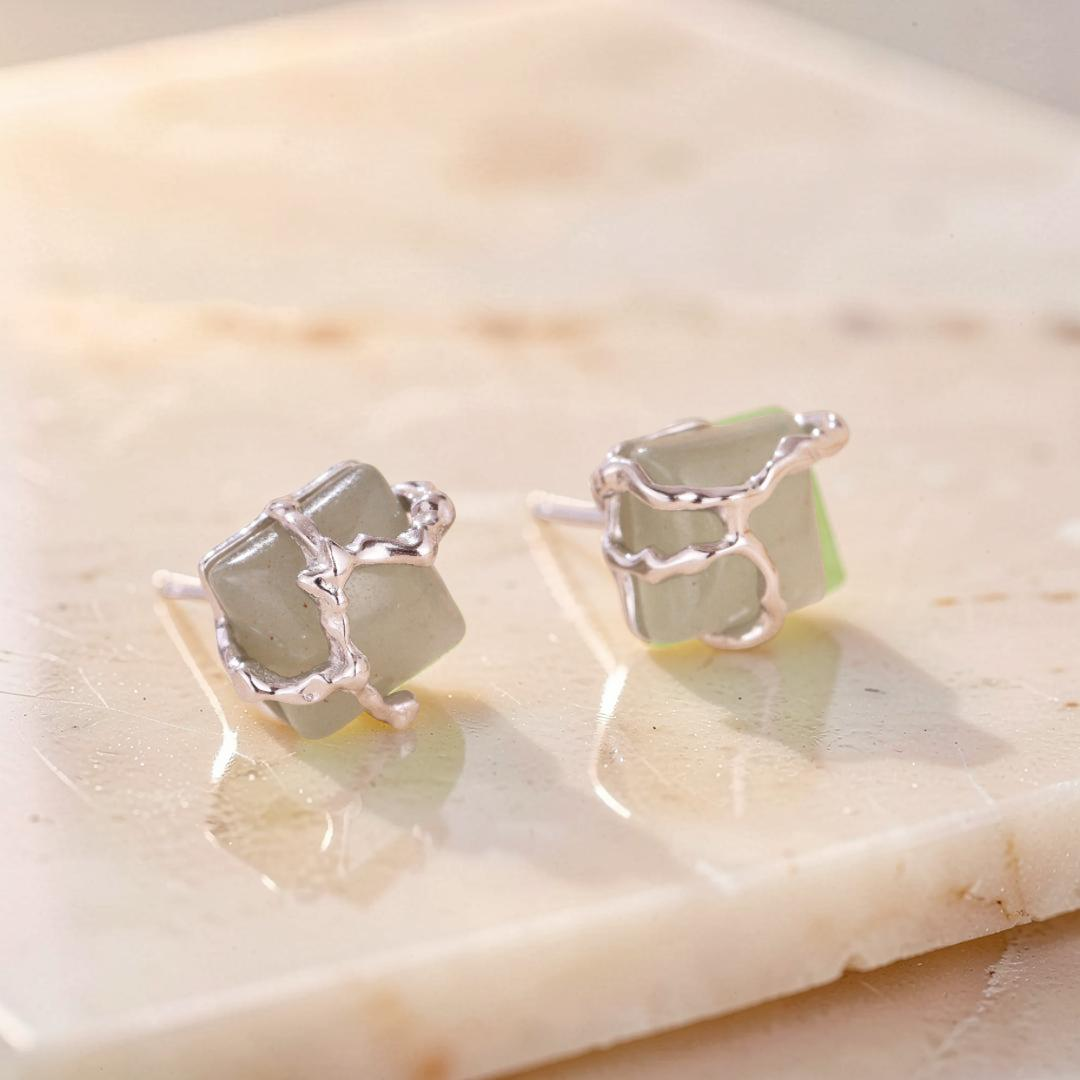 ATELIER-TIBET – Boucles d'Oreilles Aventurine – Fleur de Sérénité, Argent