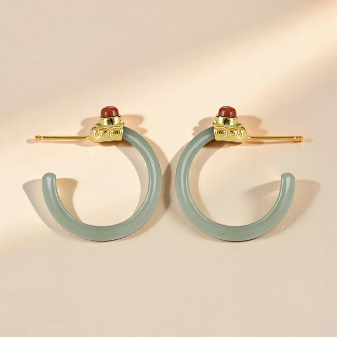 ATELIER-TIBET – Boucles d'Oreilles Créoles Jade et Agate – Charme Antique, Argent Plaqué Or