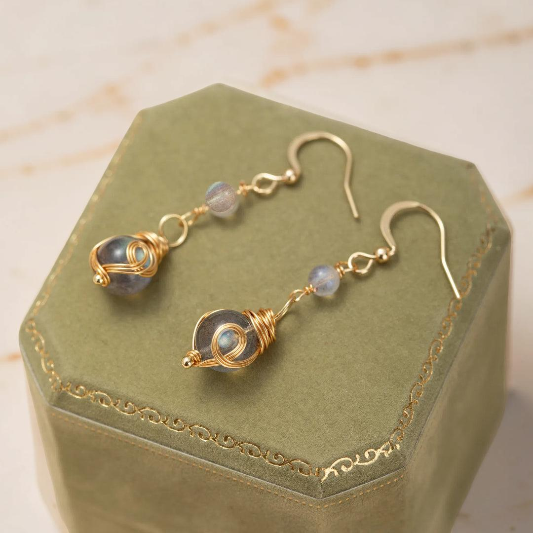 ATELIER-TIBET – Boucles d'Oreilles Labradorite – Étoile du Soir, Plaqué Or