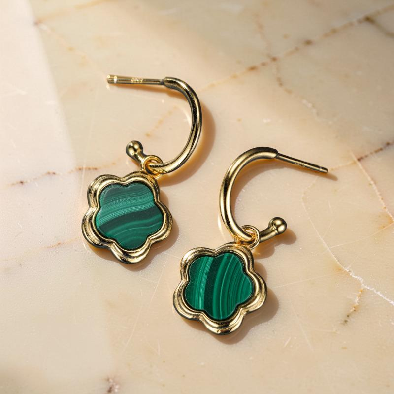 ATELIER-TIBET – Boucles d'Oreilles Malachite – Étoile Fleur, Argent Plaqué Or