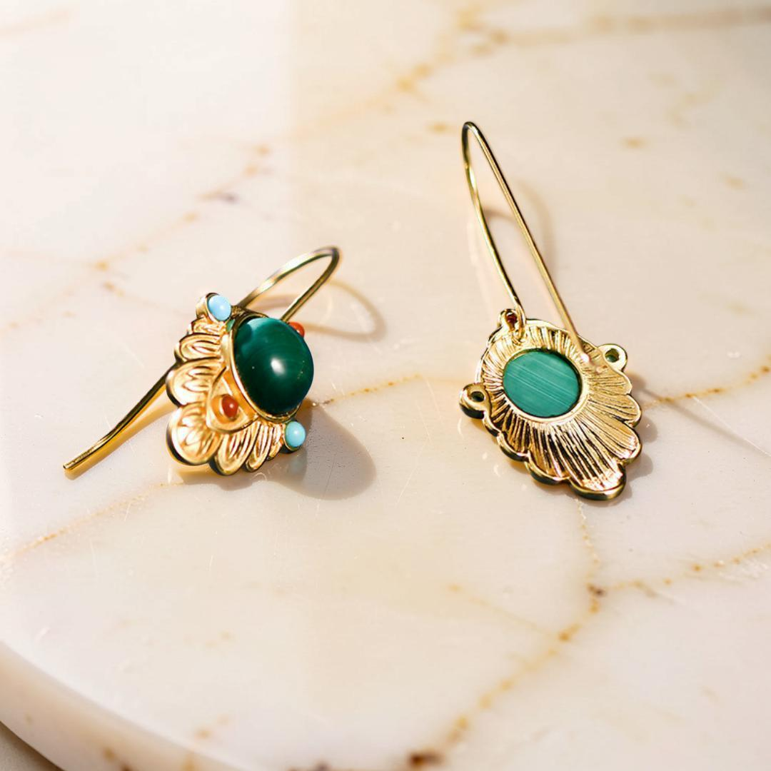 ATELIER-TIBET – Boucles d'Oreilles Malachite – Feuille Dorée, Argent Plaqué Or