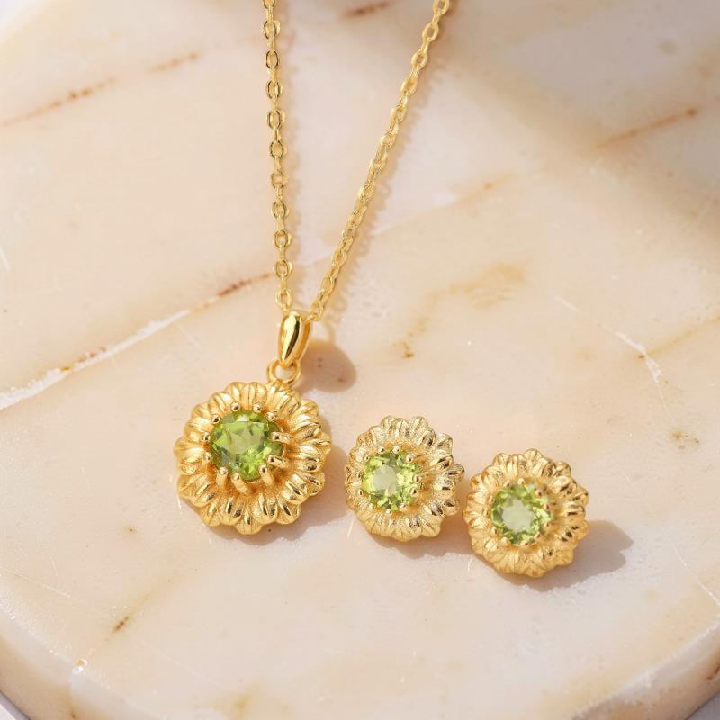 ATELIER-TIBET – Boucles d'Oreilles Péridot – Doux Rayons, Argent Plaqué Or