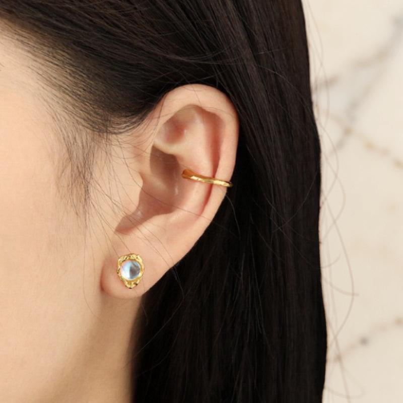 ATELIER-TIBET – Boucles d'Oreilles Pierre de Lune – Mystère Astral, Argent Plaqué Or