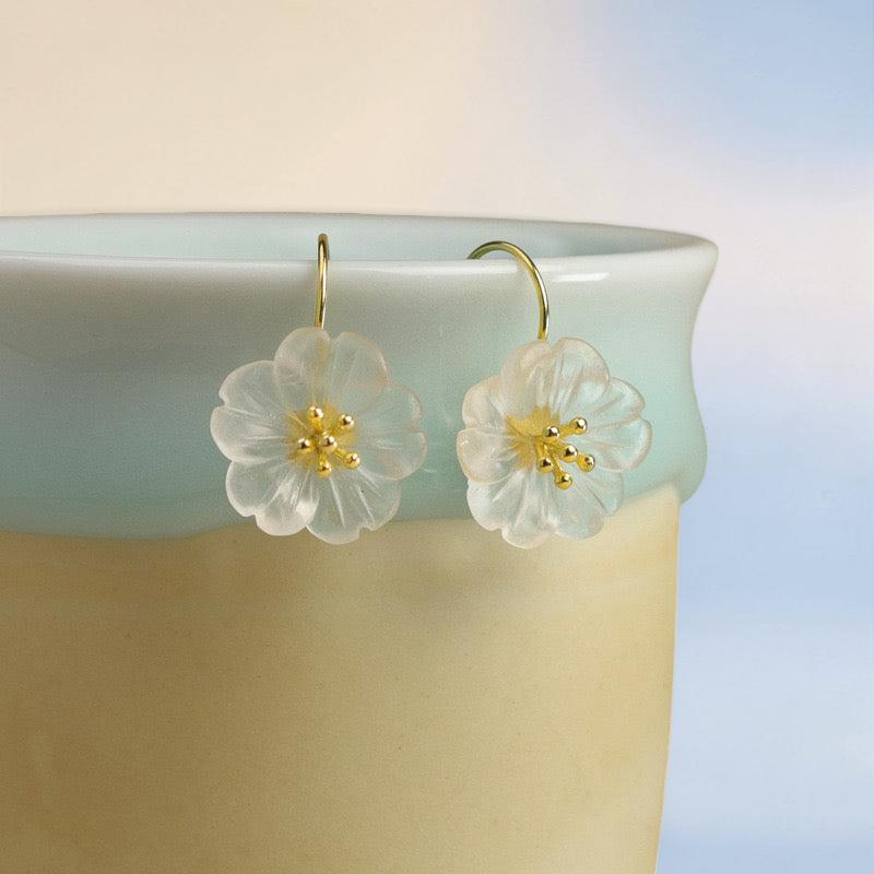 ATELIER-TIBET – Boucles d'Oreilles Quartz Clair - Élégance Florale, Argent