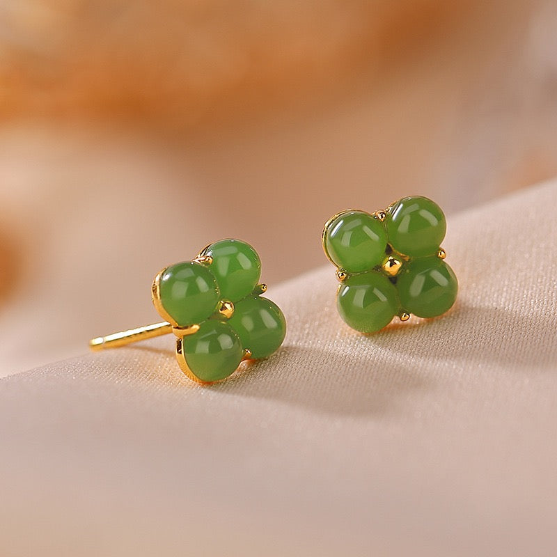 ATELIER-TIBET – Boucles d'Oreilles Trèfle en Jade – Chance, Argent Plaqué Or