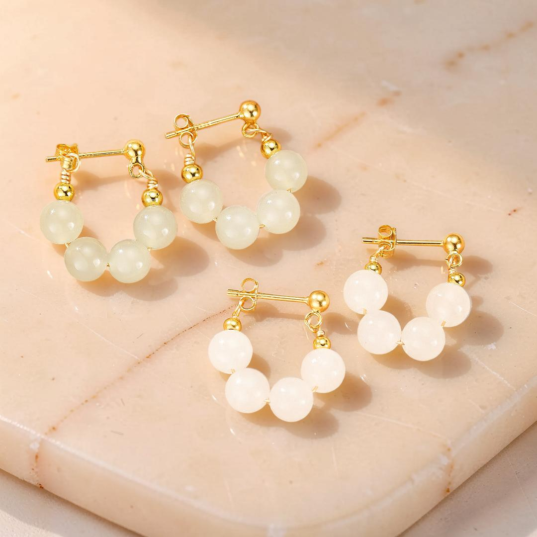 ATELIER-TIBET – Boucles d’Oreilles Créoles Jade – Sérénité Courbée, Argent