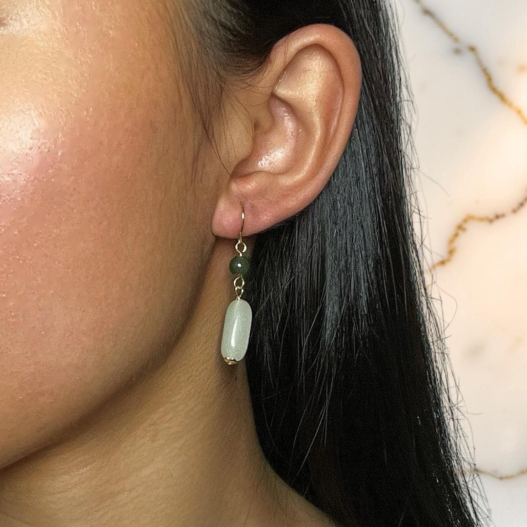 ATELIER-TIBET – Boucles d’Oreilles Pendantes Jade – Harmonie Bicolore
