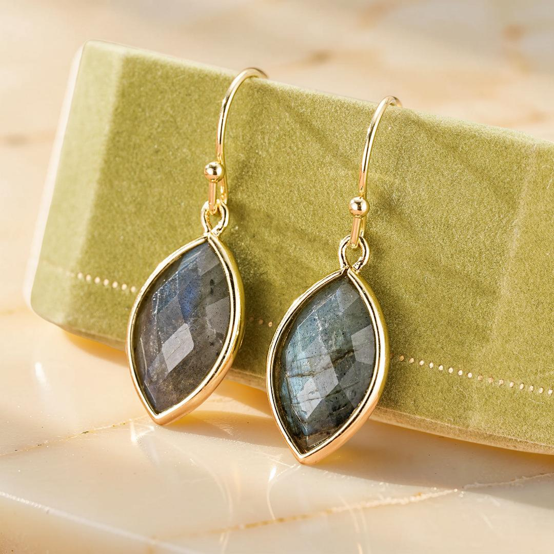 ATELIER-TIBET – Boucles d’Oreilles Labradorite – Feuilles de Lumière