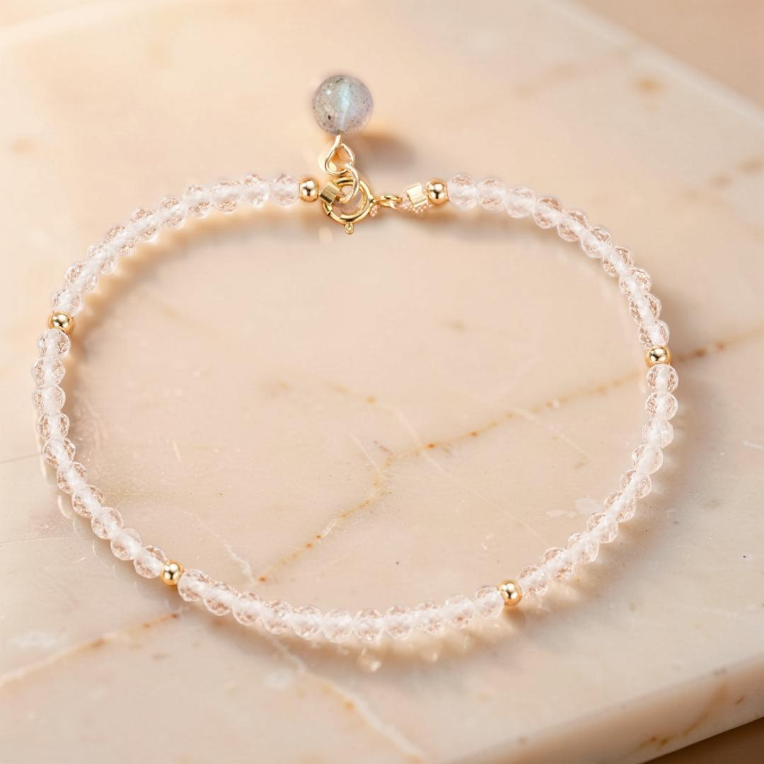 ATELIER-TIBET – Bracelet Labradorite et Cristal de Roche – Charme Subtil