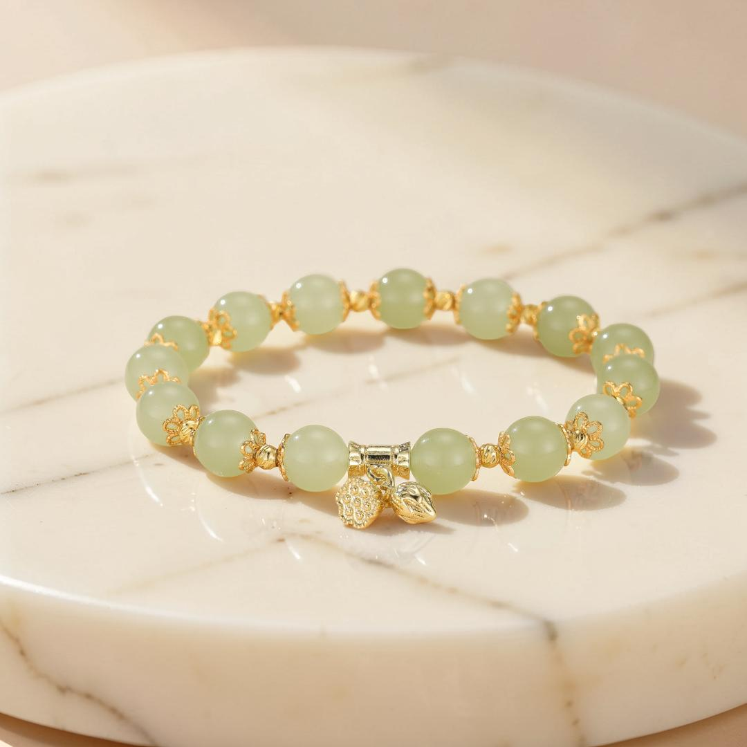 ATELIER-TIBET – Bracelet Lotus en Jade – Sérénité Pure, Argent Plaqué Or