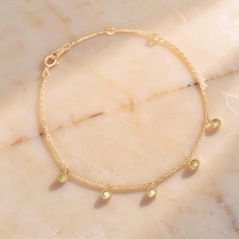 ATELIER-TIBET – Bracelet Péridot – Élégance Sphérique, Argent Plaqué Or