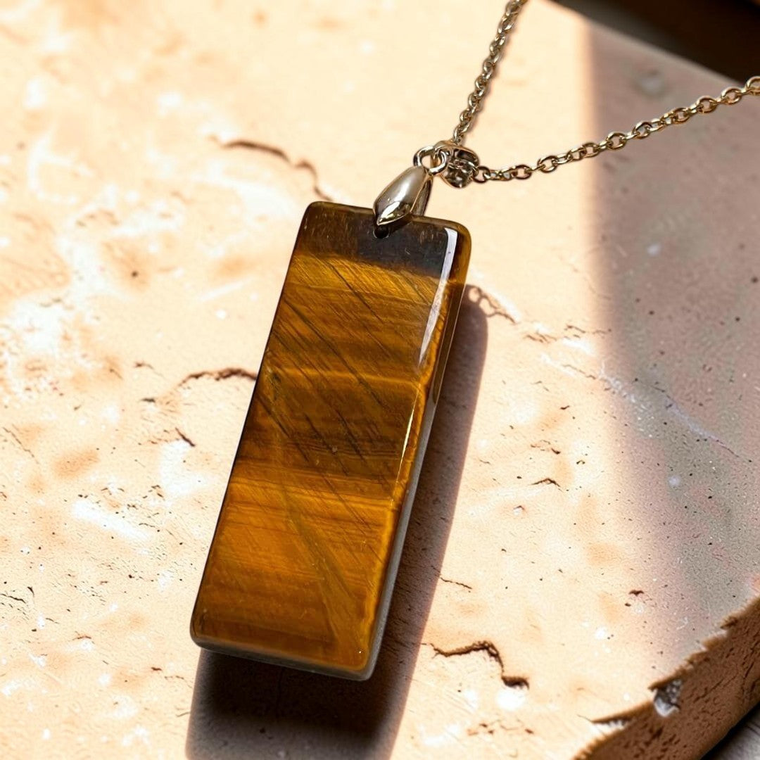 ATELIER-TIBET – Pendentif Élégance & Puissance en Pierre Naturelle