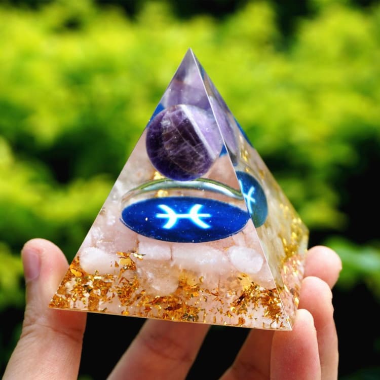ATELIER-TIBET Pyramide du Zodiac en Orgonite et Quartz Rose de 10cm symbole du Poisson