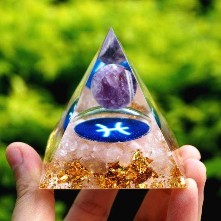ATELIER-TIBET Pyramide du Zodiac en Orgonite et Quartz Rose de 10cm symbole du Poisson