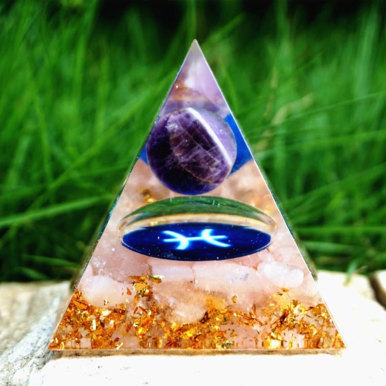 ATELIER-TIBET Pyramide du Zodiac en Orgonite et Quartz Rose de 10cm symbole du Poisson