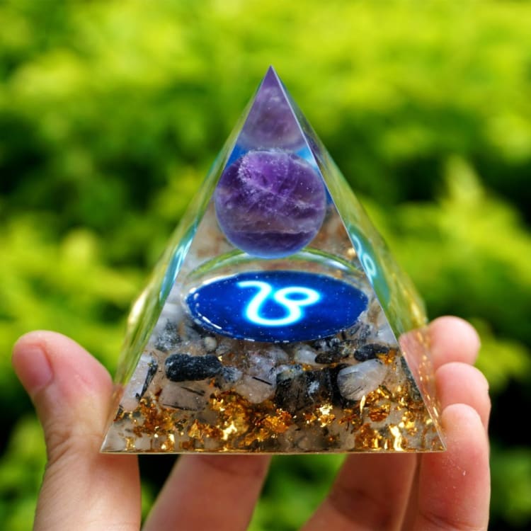 ATELIER-TIBET Pyramide du Zodiac en Orgonite et Quartz Rutile de 10cm symbole du Lion