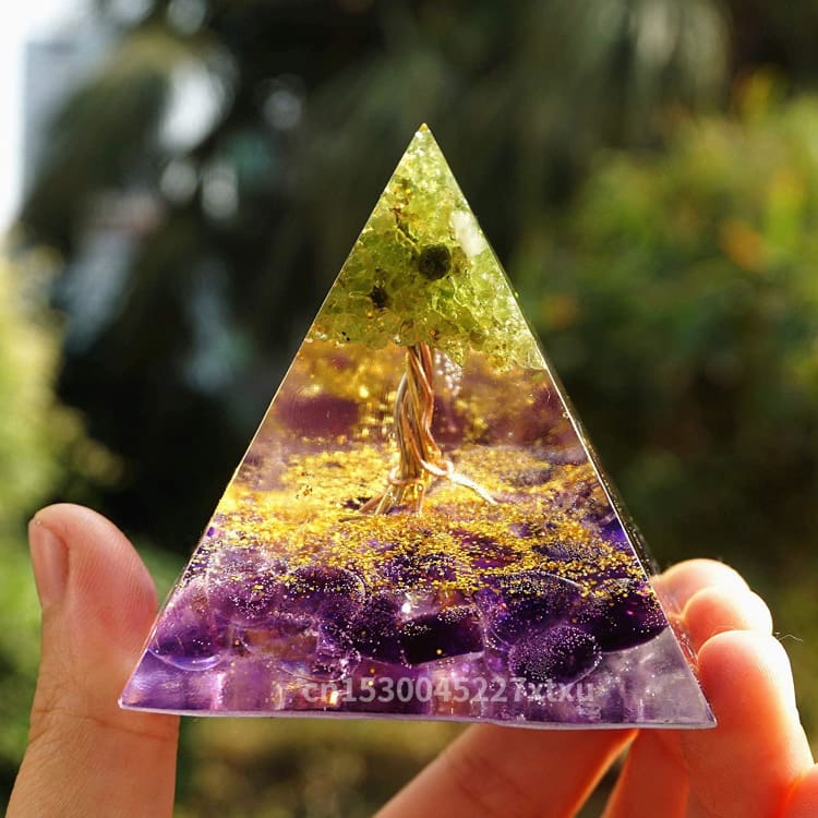 ATELIER-TIBET Pyramide en Orgonite et Améthyste e de 10cm