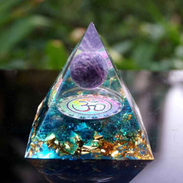 ATELIER-TIBET Pyramide en Orgonite et Célestine de 10cm