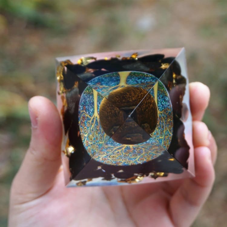 ATELIER-TIBET Pyramide en Orgonite, Obsidienne et Péridotite de 10cm