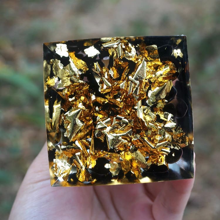 ATELIER-TIBET Pyramide en Orgonite, Obsidienne et Péridotite de 10cm