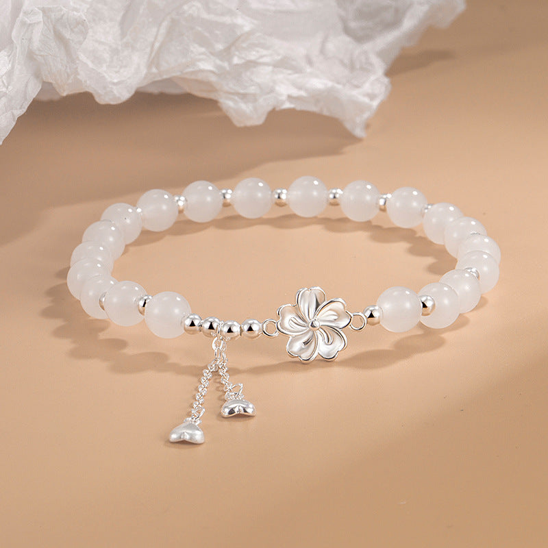 ATELIER-TIBET – Bracelet Porte-Bonheur en Jade Blanc & Fleur de Pêcher (Jade Naturel)