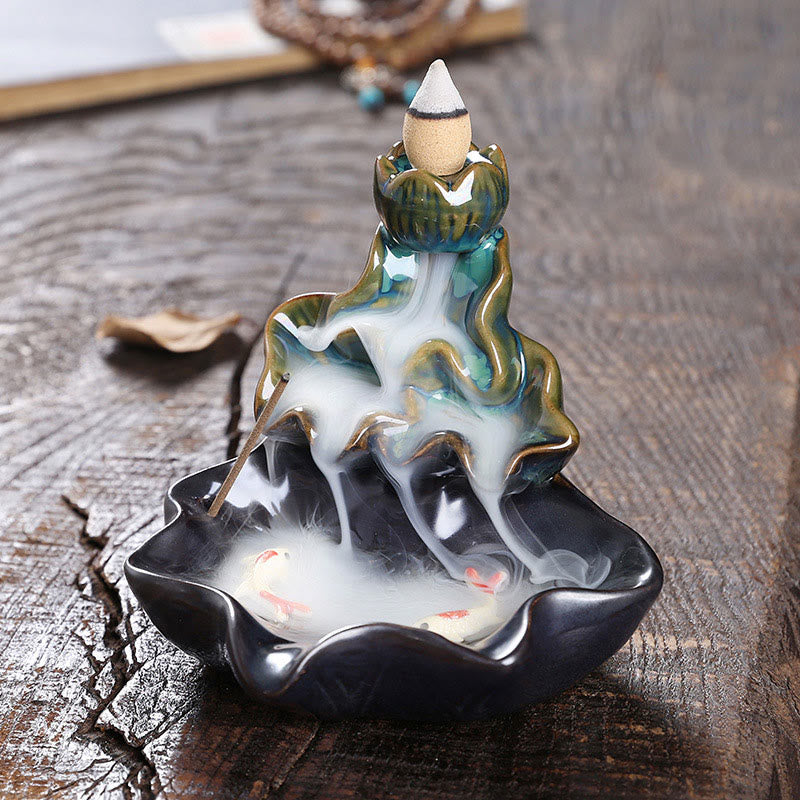 ATELIER-TIBET Porte-Encens à Reflux Lotus avec Poisson Koi en Céramique – 11,5 cm