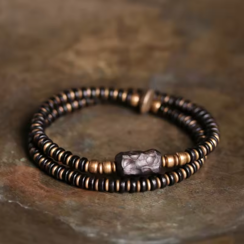 ATELIER-TIBET Bracelet Cuivre & Bois Noir Sculpté – Accessoire Unisexe Élégant