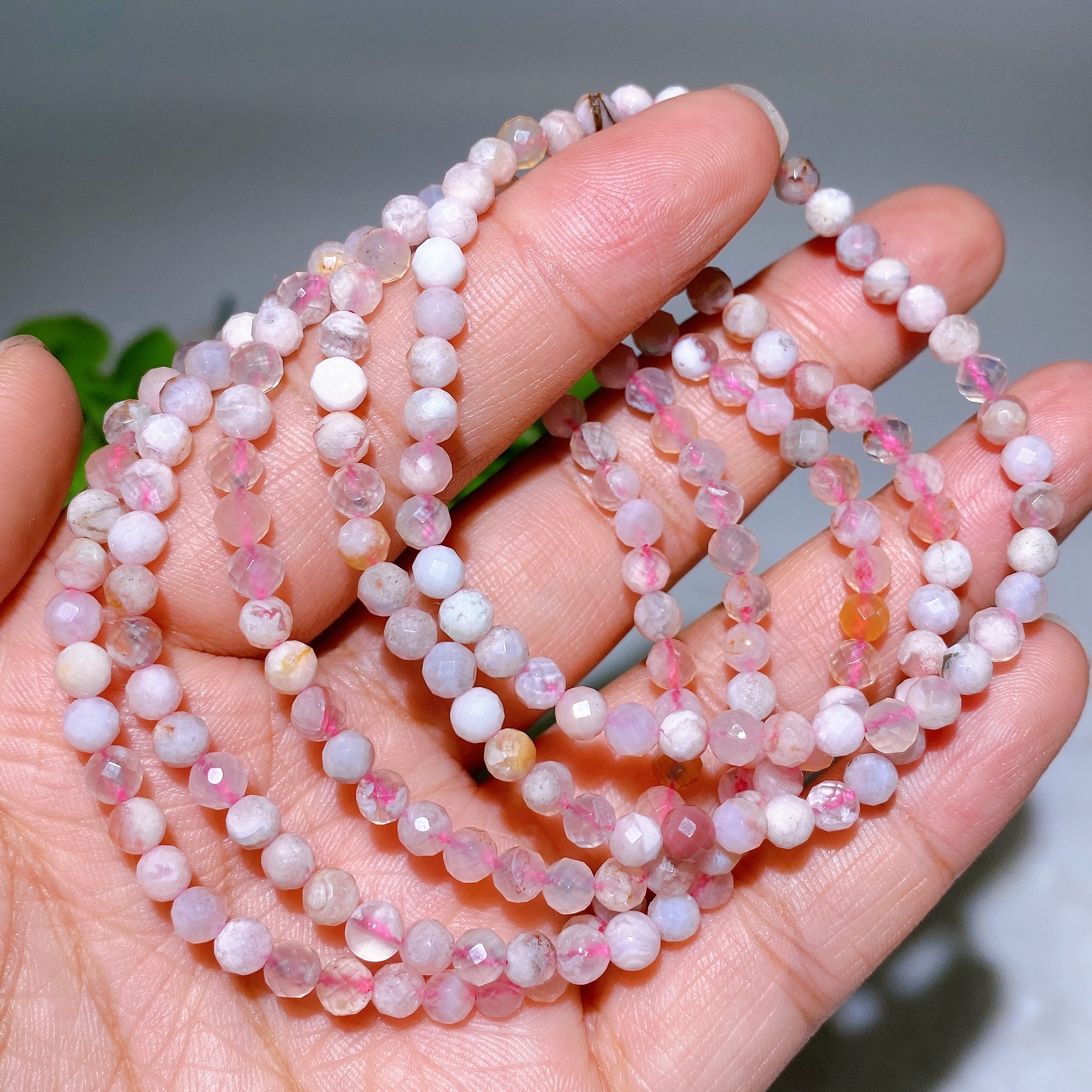 ATELIER-TIBET – Bracelet Élégant en Quartz Rose Facetté 4 mm