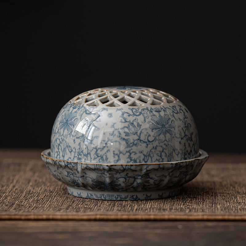 ATELIER-TIBET | Brûleur d’Encens en Porcelaine Bleu & Blanc – Motifs Traditionnels Chinois