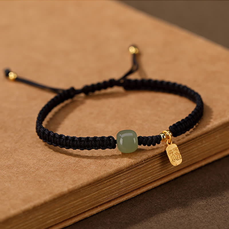 ATELIER-TIBET – Bracelet Ajustable en Jade Hetian Rouge 7 × 8 mm & Fil Tressé