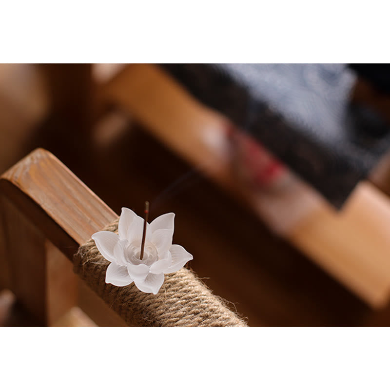 ATELIER-TIBET – Porte-Encens Lotus Blanc en Cristal Liuli – Méditation & Sérénité