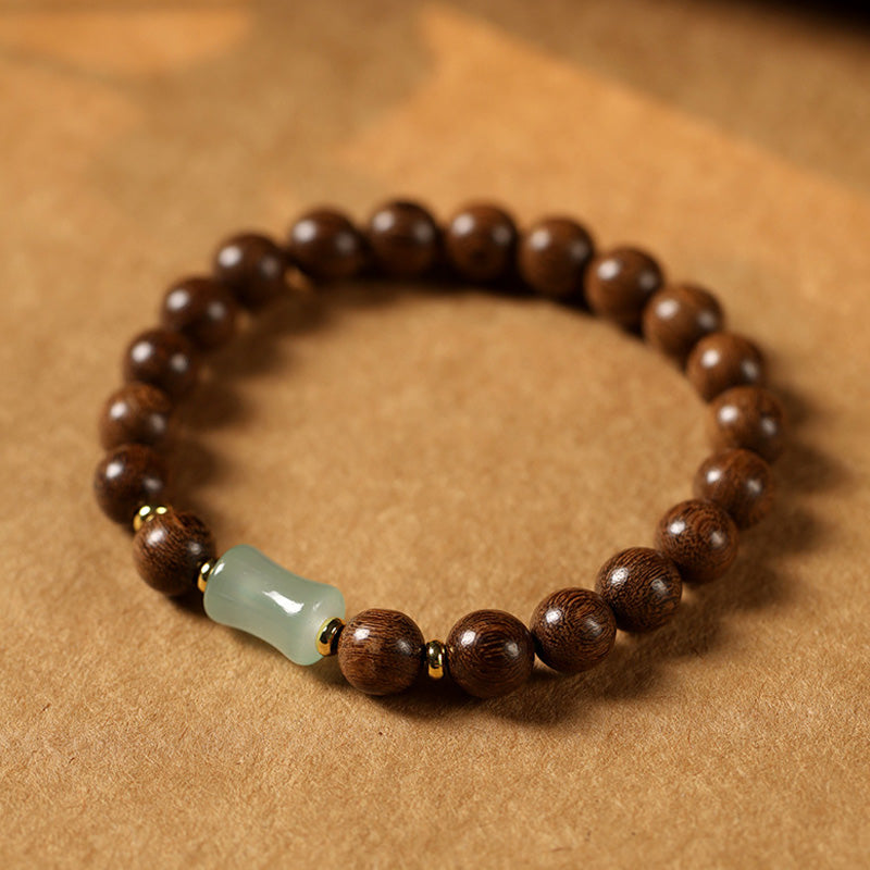 ATELIER-TIBET Bracelet Bouddhiste en Santal Doré & Jade Néphrite – Perles ~8 mm