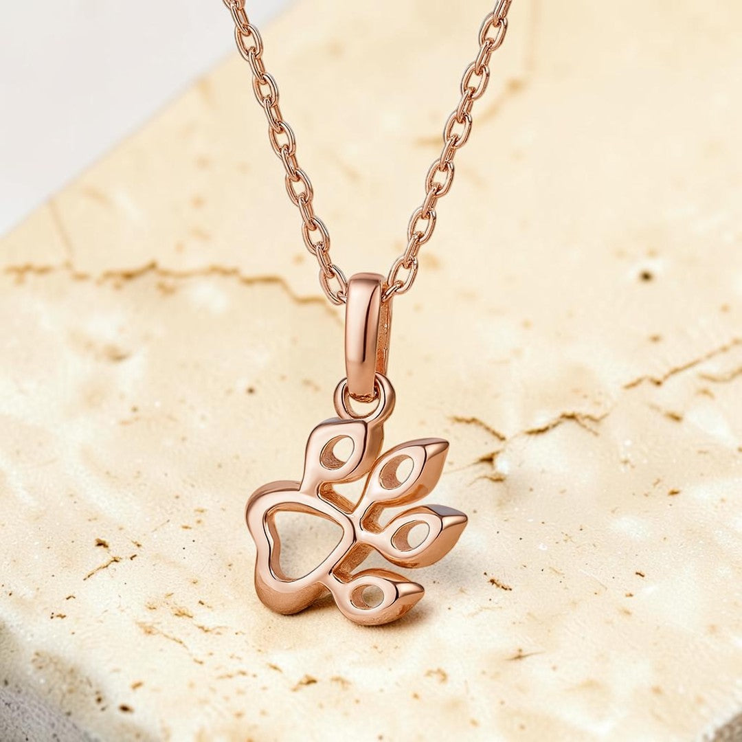 ATELIER-TIBET – Pendentif Patte d’Amour en Quartz Rose